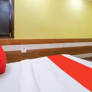 3* Hotel O Mayur Plaza